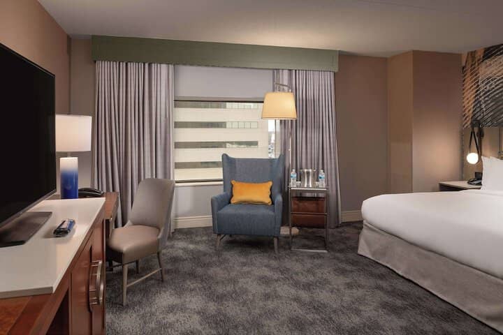 Room 16 of 82