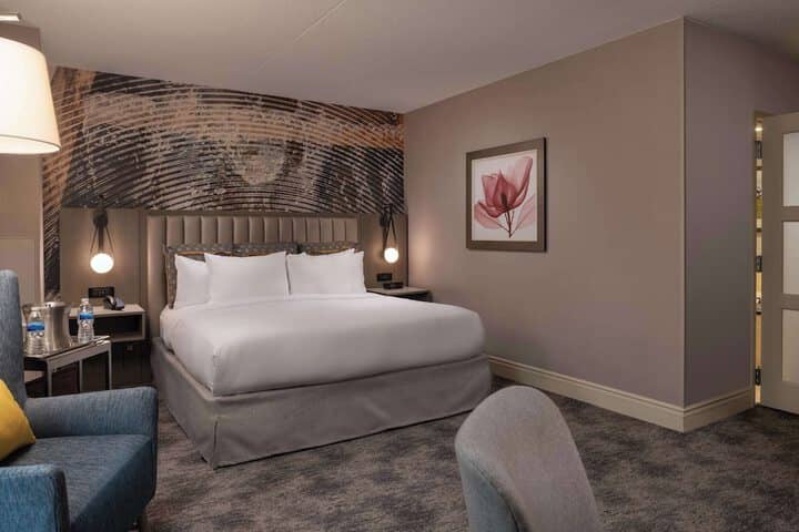 Room 21 of 82